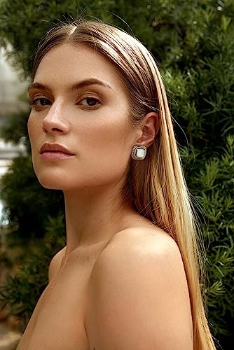 LILIE&WHITE Antique Gold Clip On Hoop Earrings for Women Non Pierced Clip on Earrings with Interwoven Textured Jewelry Gifts - color: EH21313A