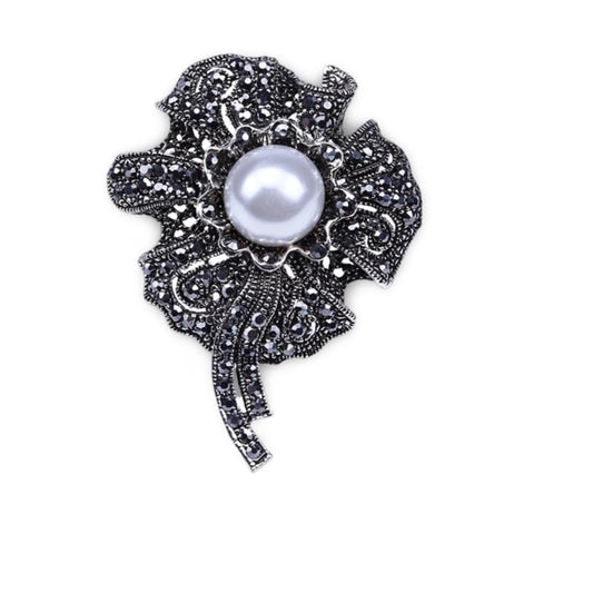 Brooch Pin, Vintage Floral Design In Antique Silver Tone Zinc Alloy With Grey Crystals And Faux Pearl Center - color: MM-BR-0120-GM