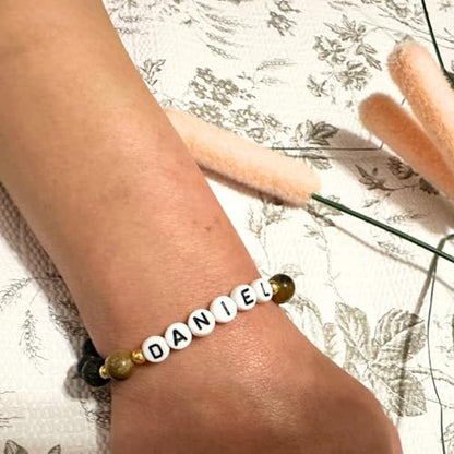 Customized Name Bracelet for Couples, Family, Friends, Personalized Bracelet with Names, Crystal Beads and elastic stretch - style: 8mm Stones