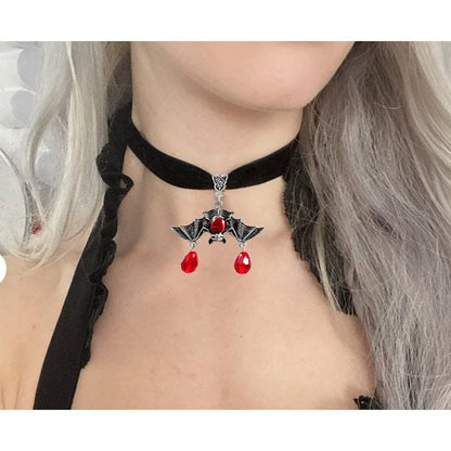 Gothic Black Velvet Goth Choker Necklace for Women,Cameo Black Choker Crow Skull Pendant Necklace Vintage Collar Skull Necklace Gothic Jewelry - style: Bat