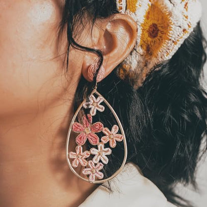 Boho Raffia Flower Teardrop Earrings Cute Colorful Dangle Trendy Jewelry | Floral Drop Statement Big Dangling Earring Hypoallergenic Gold Fun Unique Summer Spring Beach Vacation Outfits for Women - color: Pink