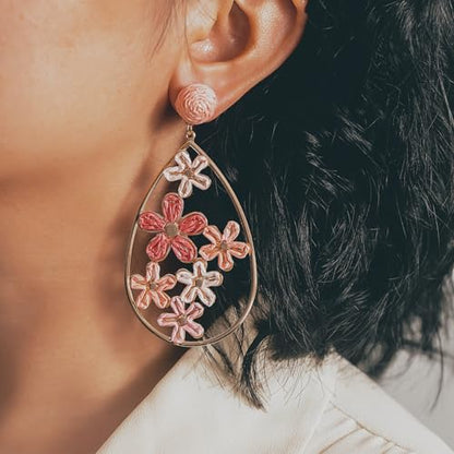 Boho Raffia Flower Teardrop Earrings Cute Colorful Dangle Trendy Jewelry | Floral Drop Statement Big Dangling Earring Hypoallergenic Gold Fun Unique Summer Spring Beach Vacation Outfits for Women - color: Pink