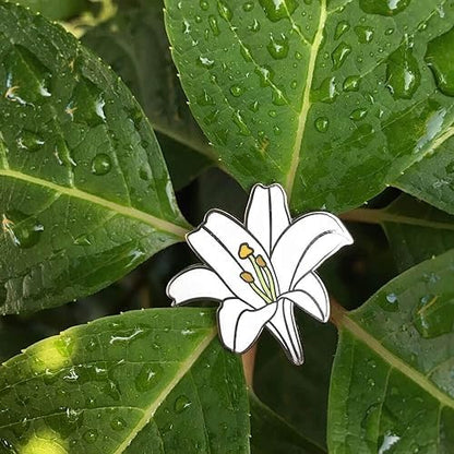 PinMart Flower Trendy Enamel Lapel Pin - color: Lily Flower, size: 1 Piece
