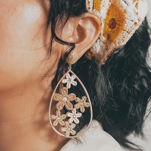 Boho Raffia Flower Teardrop Earrings Cute Colorful Dangle Trendy Jewelry | Floral Drop Statement Big Dangling Earring Hypoallergenic Gold Fun Unique Summer Spring Beach Vacation Outfits for Women - color: Nature