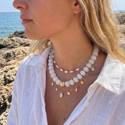 Badu Colorful Chunky Beaded Choker Necklace, Acrylic Colorful Bead Statement Necklaces, Adjustable Summer Beach Jewelry Gift for Women - color: Beige