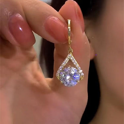 Super Sparkling Zircon Geometric Earrings, Niche Design Fashionable Light Luxury Small Earrings, Clasp Earrings for Women - color: Purple