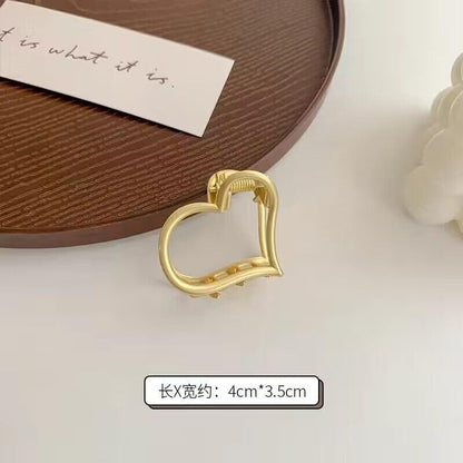 Small Gold Heart Hair Clip for Women - Cute Mini Hairpin Accessory for Half Hair - Alloy Metal Fashion Hair Clips 1PCS - color: Heart