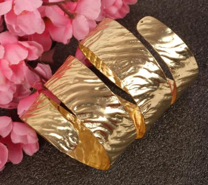 Touchstone Indian Bollywood Desire Brass Base Exotic Workmanship Free Size Cuff Bracelet in Antique Gold Or White Or Copper Tone for Women. - style: 1 D159 Gold