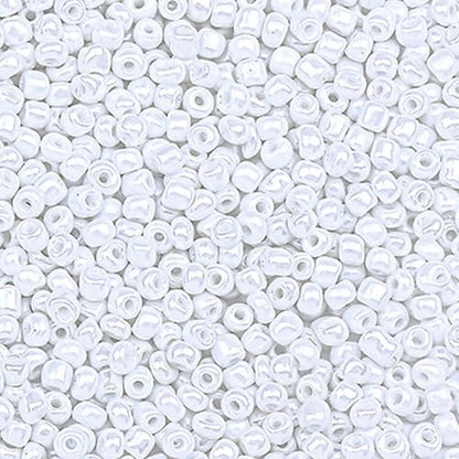 2000pcs Glass Seed Beads Bulk, 4mm 6/0 Mini Pony Spacer Small Individual Color Seed Beads for DIY Bracelet Necklaces Wrist Jewelry Making, Cream White - color: Cream White