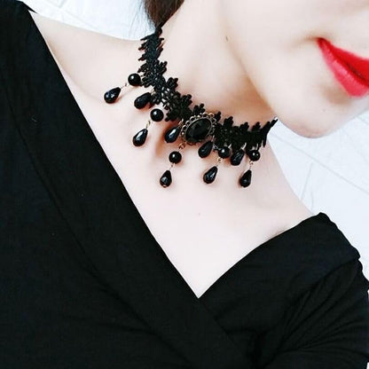 Gothic Lace Choker Vampire Necklace for Women,Black Lace Red Crystal Pendant Necklaces for Halloween,Goth Black Necklace Jewelry Witch Costume Vampire Accessories - style: Style Black