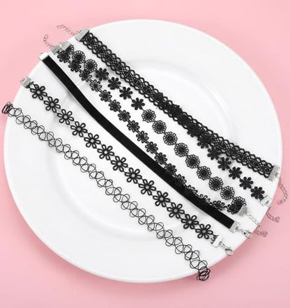 Women's Choker Necklaces, 6-Piece Black Velvet Choker Necklace Set, Adjustable Gothic Vintage Collar Necklaces, Y2K Aesthetic Layered Choker Jewelry for Party Daily Wear