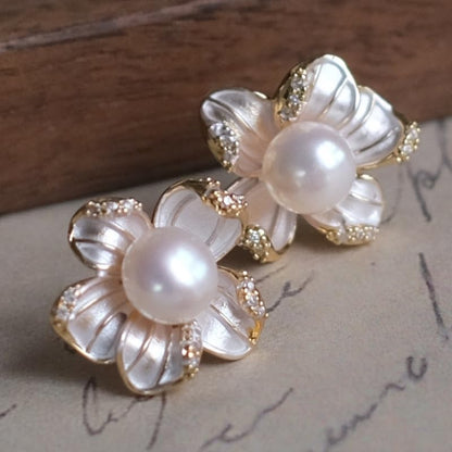 Elegant Imitation Pearl White Enamel Flower Stud Earrings for Wome Daily Party Banquet Earrings Jewelry Gifts - color: gold