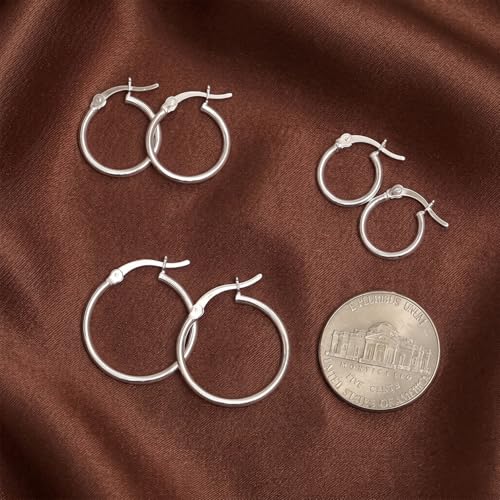 Charmsy Set of 3 Pairs 925 Sterling Silver Hoop Earrings for Women | Lightweight Italian 2.5mm Tube Diamond-Cut Classic Texured Click-Top Hoops Earring | Size 12/13/15/18/20/25mm - color: Silver 20/15/12mm