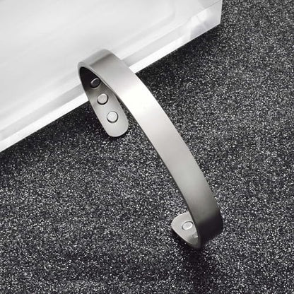 99.9% Pure Copper Cuff Bracelet for Men Exquisite Cuff Bracelets with Tricolor Design and Unique Motifs Easy Adjustable