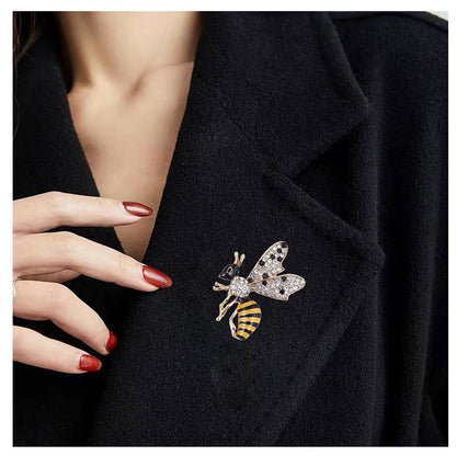 4 PCS smile wood Animal Insect Style Collection Brooches Set Women Brooches Bulk Lapel Pins Jewelry Designed With Rhinestone Elegant Lapel Pins For Everyday wear, Garden parties Wedding Valentine Mother's Day Christmas