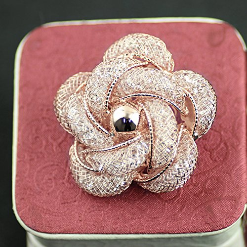 Brooches Fashionable and Refined Hollow-Out Breastpin for Girls Ladies and Women | Clothes Pin | Brooches and Pins for Women | Daisy Pin | Ladies Jewelry | Flower Brooch - color: Rose Gold