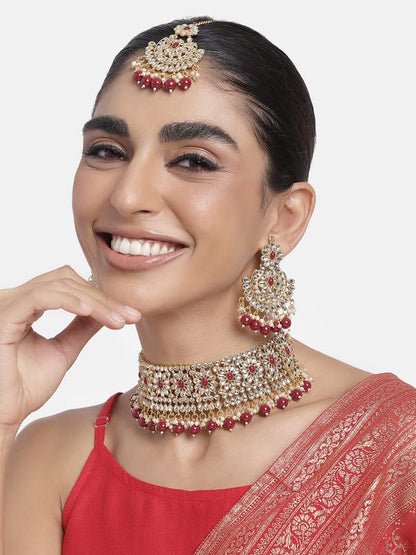 Aheli Faux Pearl Choker Necklace with Earrings Indian Traditional Bollywood Jewelry Set Gift for Women - color: Maroon