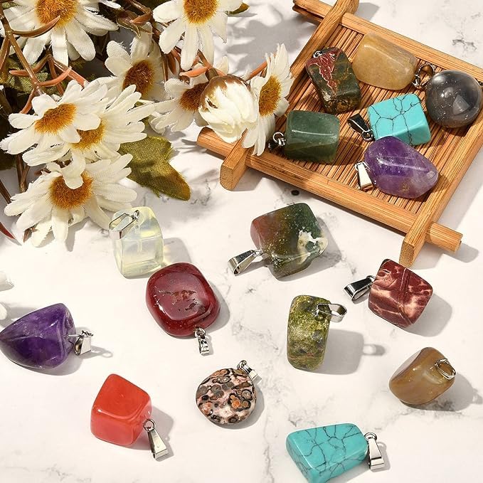 DanLingJewelry 50pcs Natural Random Reiki Nugget Gemstone Charms Irregular Healing Crystal Chakra Stone Pendants for Jewelry Making - color: Mini Stones-50pcs-Random Stones&Colors