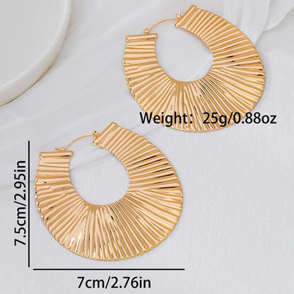 Large Chunky Gold Hoop Earrings for Women – Expensive Hollow Geometric Stainless Steel Statement Dangle Earrings with Textured Big Circle Design, Modern Metallic Fashion Jewelry Gift - color: Gold Unique