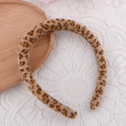Kefley Padded Puffy Leopard Print Headband for Women Soft Sponge Cheetah Leopard Headbands Hair Hoop No Slip Padded Plush Hairbands Thick Animal Print Headband Hair Accessories Headwear - color: Khaki