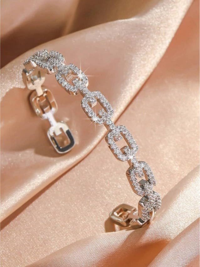 Elegant Geometric Circular Sparkling Open Cuff Bracelet, Versatile Shiny Link Bangle for Women - color: Silver, size: One Size