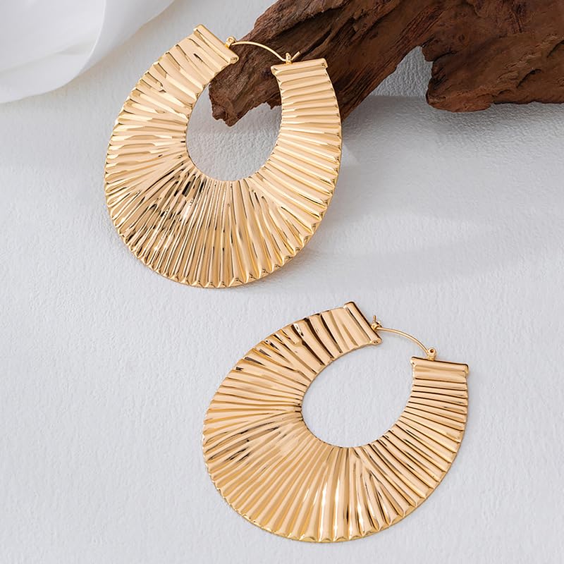 Large Chunky Gold Hoop Earrings for Women – Expensive Hollow Geometric Stainless Steel Statement Dangle Earrings with Textured Big Circle Design, Modern Metallic Fashion Jewelry Gift - color: Gold Unique