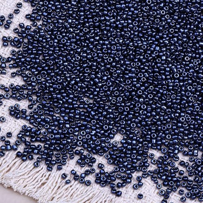 2000pcs Glass Seed Beads Bulk, 4mm 6/0 Mini Pony Spacer Small Individual Color Seed Beads for DIY Bracelet Necklaces Wrist Jewelry Making, Gunmetal Black - color: Gunmetal Black