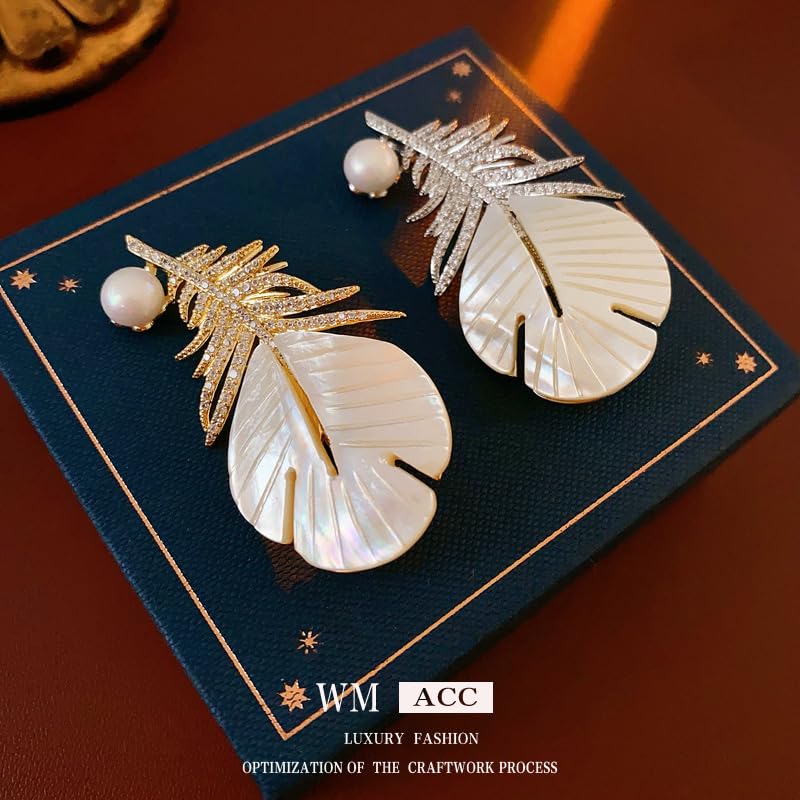 Rhinestone Feather Brooch Pin for Men Women Gold Silver Plated Elegant Delicate Leaves Hat Bag Suit Tie Crystal Pearl Lapel Brooches Trendy Jewelry Gifts (Gold)