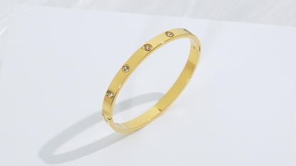 MOINSPIRE Gold Bracelets for Women, 18K Gold Plated Tennis Nail Clover love Bangle Bracelets Set Non Tarnish, Stainless Steel Trendy Stackable Bracelet Fashion Jewelry Accessories Gifts for Christmas - color: C2-White