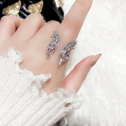 18K Gold Plated Rings for Women and Teen Girls Non Tarnish Cubic Zirconia Fidget Ring Butterfly/Snake/Mesh/Cross/Crown Knuckle Ring Open Adjustable Statement Stacking Chunky Rings - color: Gold Wing