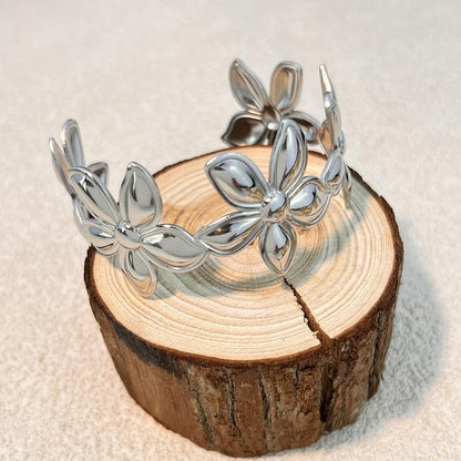 YWMAN Silver Flower Cuff Bracelet, Metallic Floral Chunky Bracelet for Women - color: Flower 2