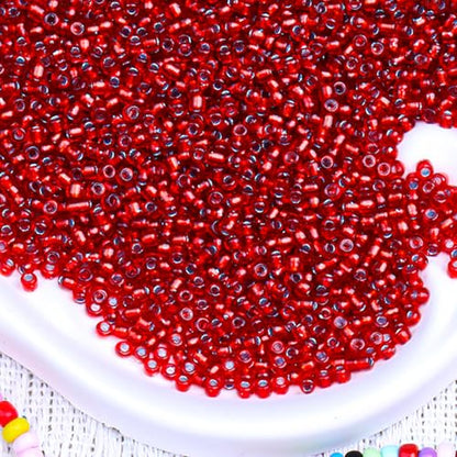 2000pcs Glass Seed Beads Bulk, 4mm 6/0 Mini Pony Spacer Small Individual Color Seed Beads for DIY Bracelet Necklaces Wrist Jewelry Making, Frosted Silver Red - color: Frosted Silver Red