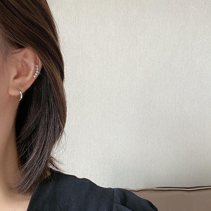 Ear Cuffs Earrings for Women Non Piercing Cartilage Cuff Wrap Clip on Earrings Trendy Pearl Rhinestone Tassel Chain Earrings Jewelry for Women - color: Silver Pearl Cuff