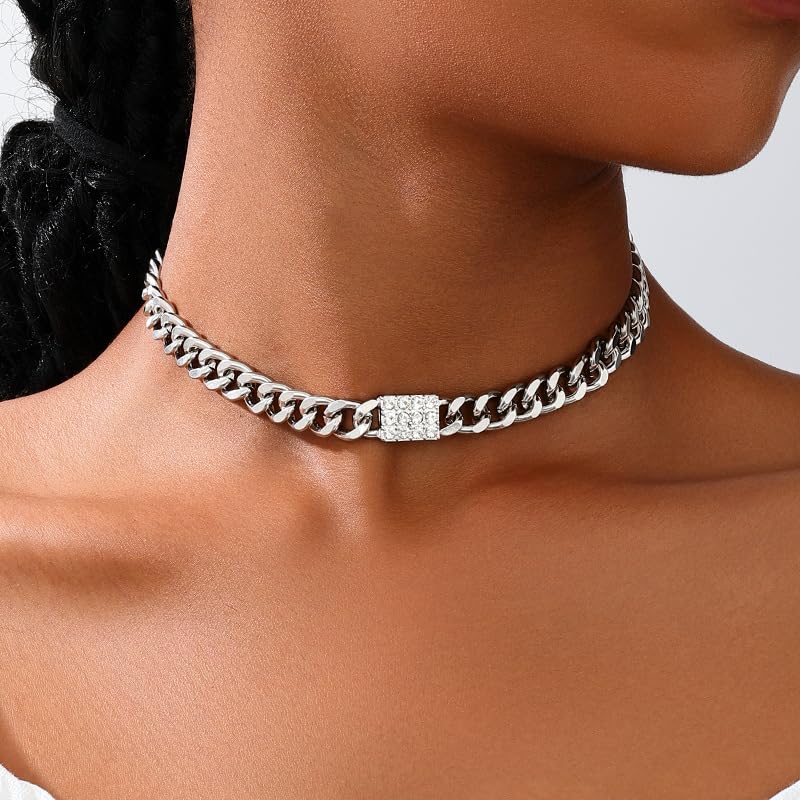 Elegant Silver Chain Choker Necklace with Crystal Accent, Chunky Curb Link Design, Adjustable Length, Fashion Statement Jewelry