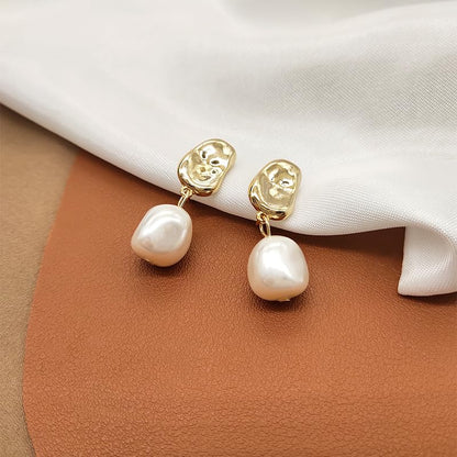 18K Gold Plated Clip-On Pearl Drop Earrings – Elegant Faux Baroque Pearl Dangle for Non-Pierced Ears, Vintage Style Jewelry