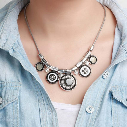 Bethynas Boho Ethnic Round Charm Pendant Choker Necklace Retro Silver-Toned Hippie Chunky Neck Chain Tribal Pattern Statement Accessories for Women