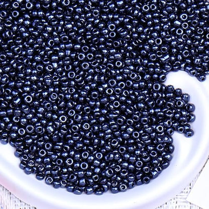 2000pcs Glass Seed Beads Bulk, 4mm 6/0 Mini Pony Spacer Small Individual Color Seed Beads for DIY Bracelet Necklaces Wrist Jewelry Making, Gunmetal Black - color: Gunmetal Black