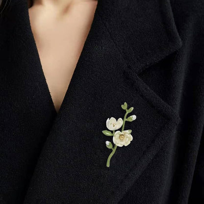 8 Pcs Green Botanical Flower Lapel Pins, Men's and Women's Simple Botanical Leaf Faux Pearl Alloy Brooch, Suit Dress Cheongsam Backpack Hat Accessories