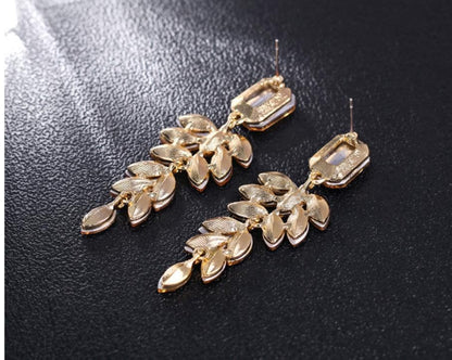 Elegant Rhinestone Statement Earrings Sparkly Cluster Crystal Drop Dangle Earrings Teardrop Chandelier Earrings Wedding Bridal Prom Earrings for Women - color: C:Green