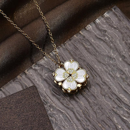 Four Leaf Clover Necklace Foldable for Women,Four Heart Grass Women's Necklaces Crocker,Retro Magnetic Folding Love Heart Pendant One Style,Two Wearing Methods - color: Gold