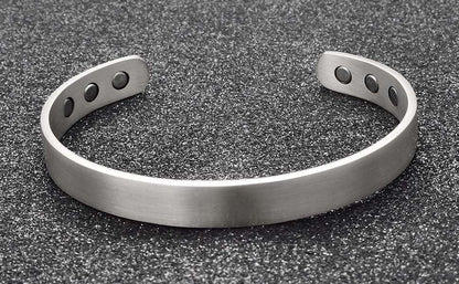 99.9% Pure Copper Cuff Bracelet for Men Exquisite Cuff Bracelets with Tricolor Design and Unique Motifs Easy Adjustable