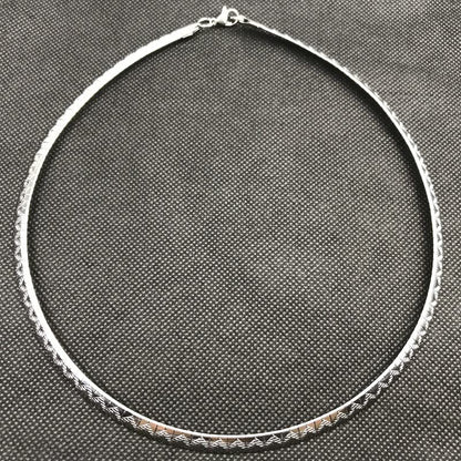 JAJAFOOK 4/6/8 MM Width Snake Bone Chain Stainless Steel Slash Wavy Flat Omega Collar Necklace - color: 4mm Silver Gold